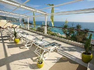 Riva Art & 4*